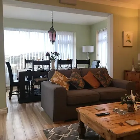 Heather Country House קליפדן